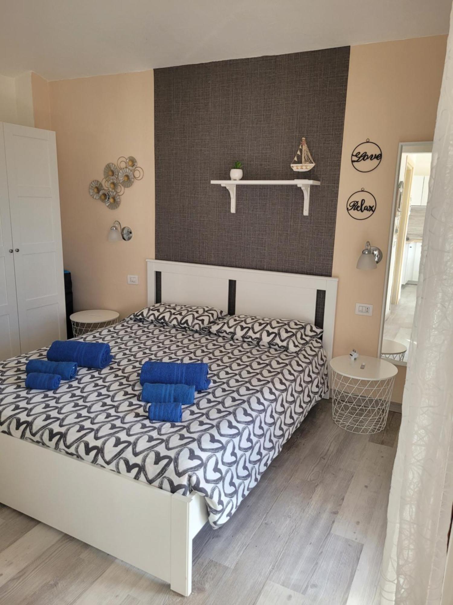 Surf House Mirice Apartment Vignola Mare Exterior photo