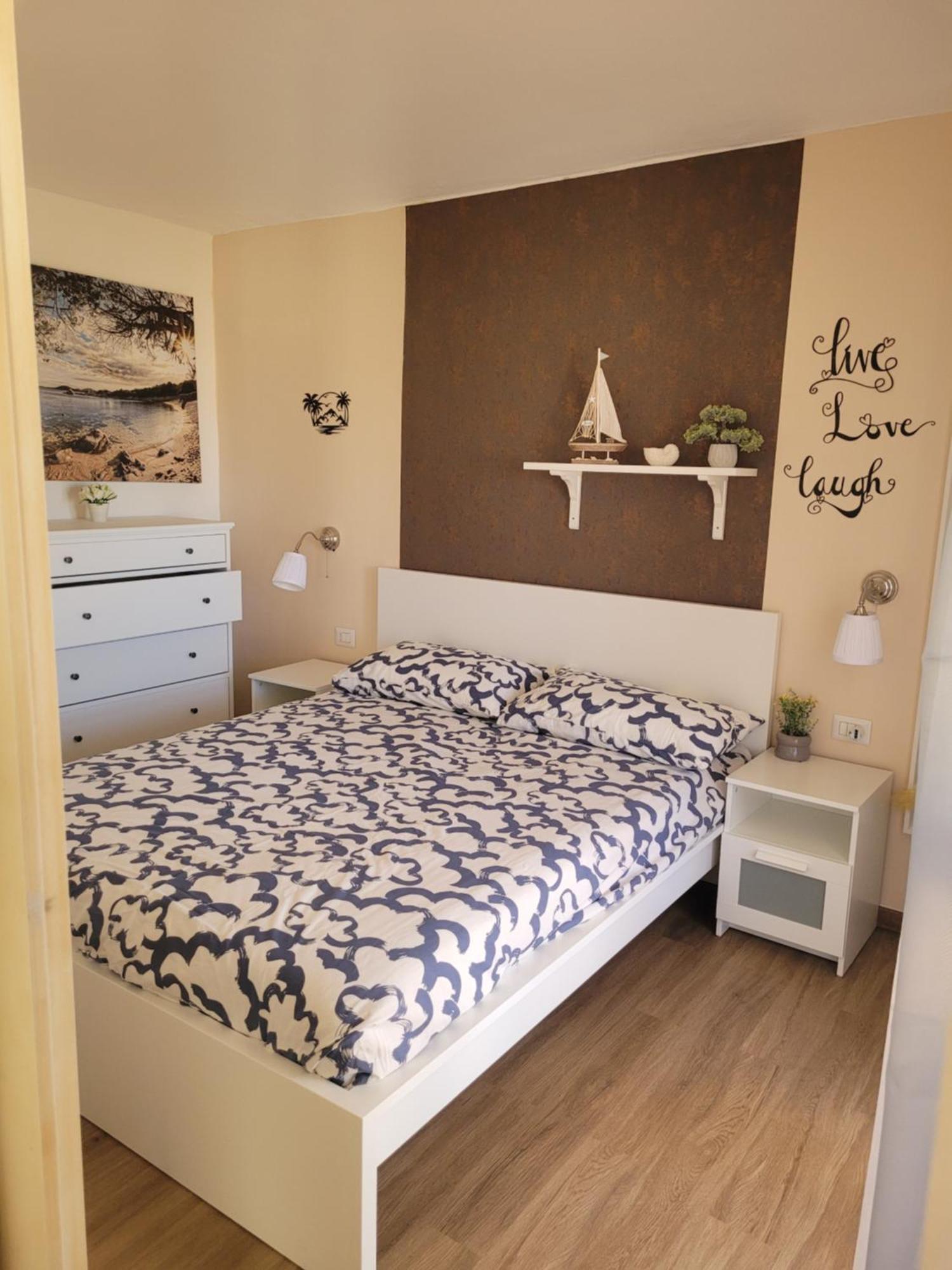 Surf House Mirice Apartment Vignola Mare Exterior photo